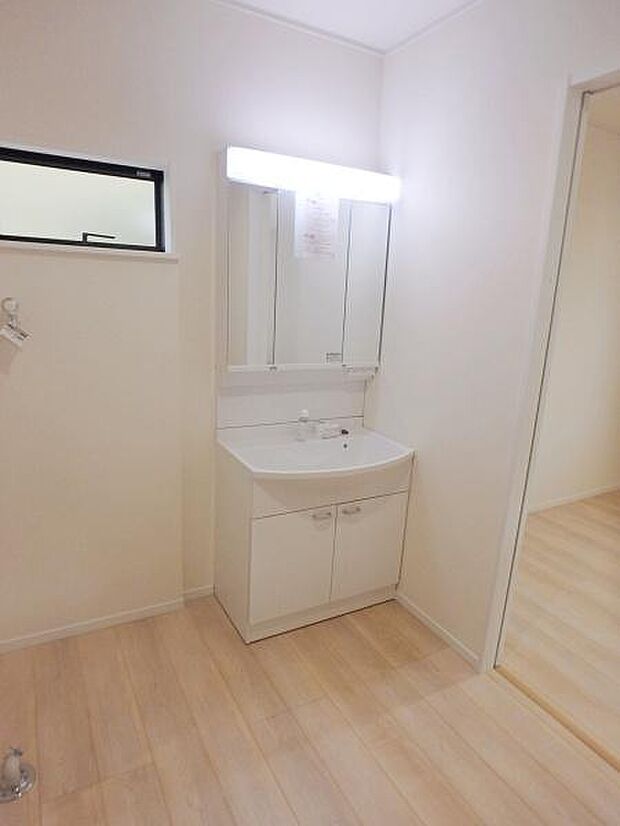 慌ただしい朝にもゆとりの洗面台