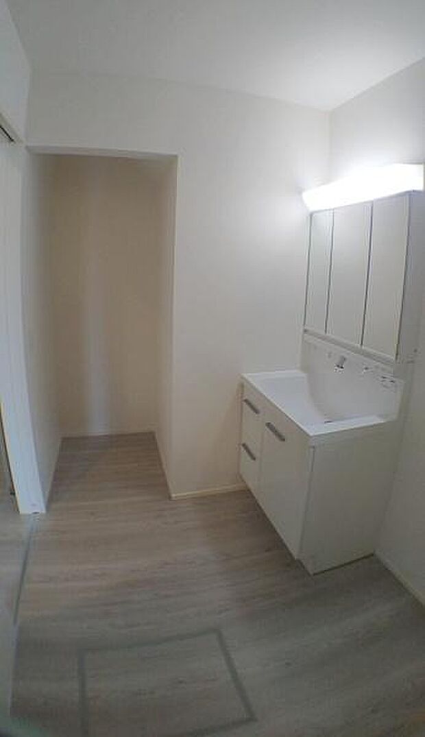 慌ただしい朝にもゆとりの洗面室