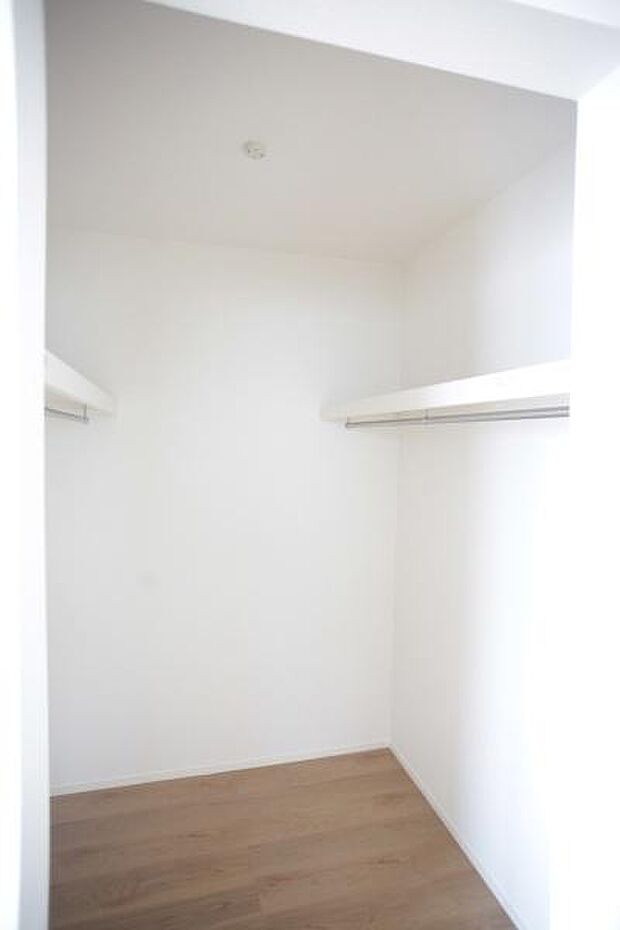 大容量のウォークインクローゼット！