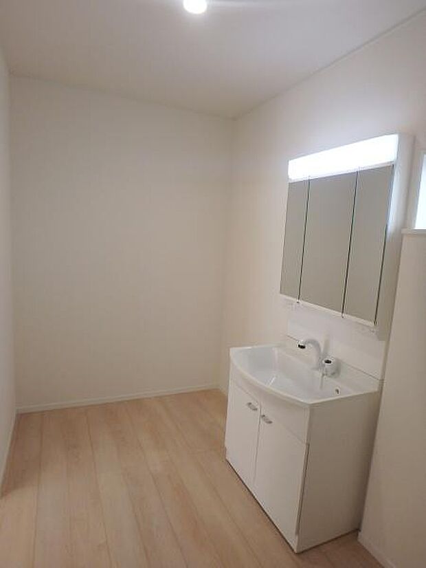 慌ただしい朝にもゆとりの洗面台