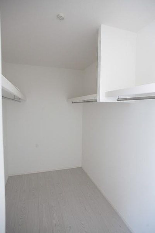 大容量のウォークインクローゼット!