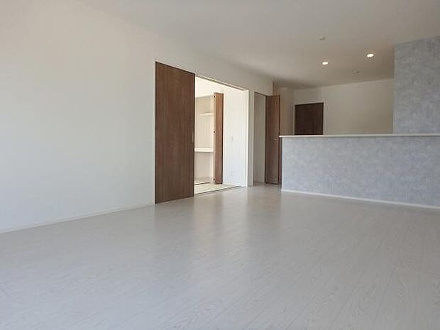 対面キッチンいつも家族の様子がわかります