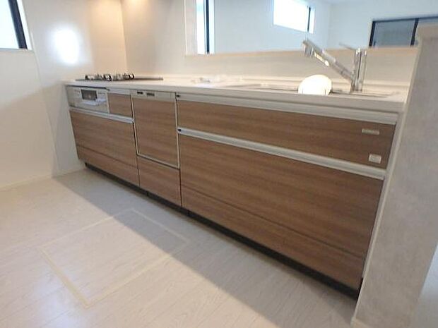 ゆとりあるキッチンで料理も楽しくなるはず