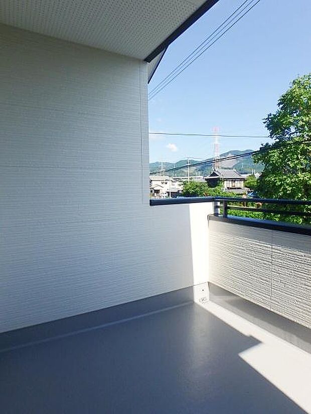 広々としたバルコニ―