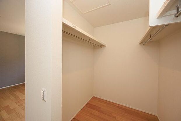 大容量のウォークインクローゼット！