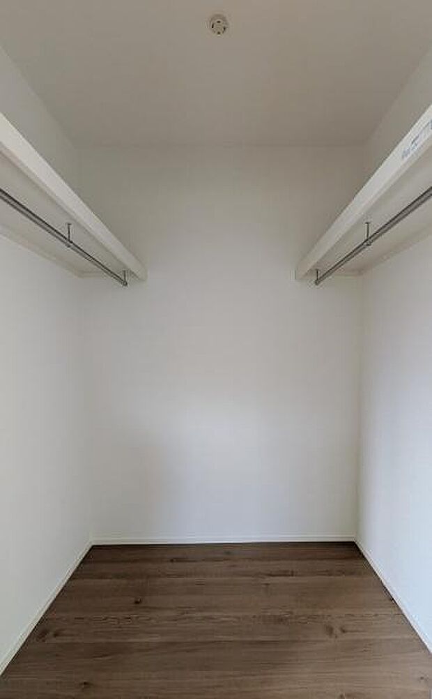 大容量のウォークインクローゼット!