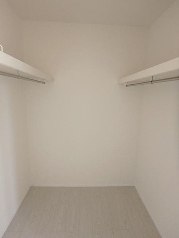 大容量のウォークインクローゼット!