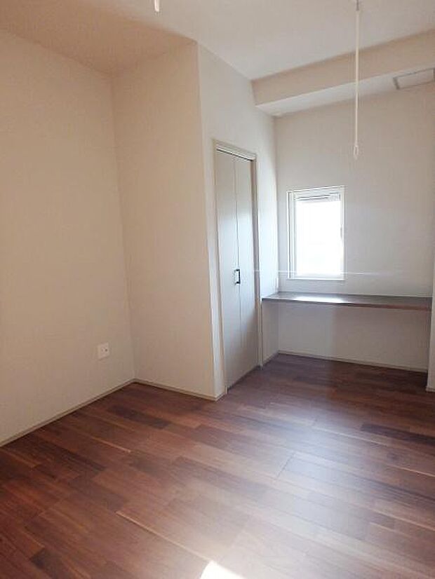 1階洋室!趣味の部屋などに!