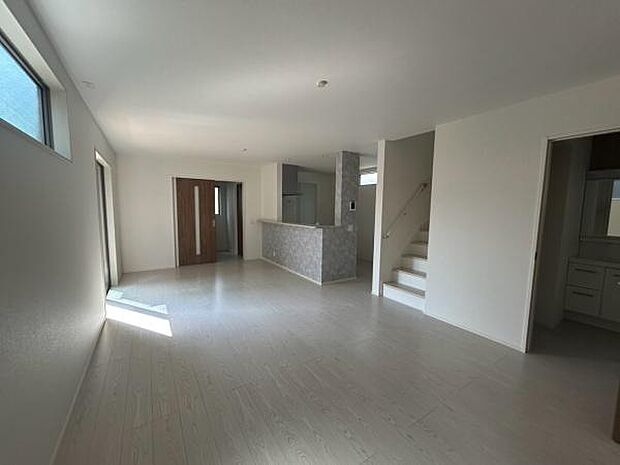 リビングを中心とした家族団らんのLDK