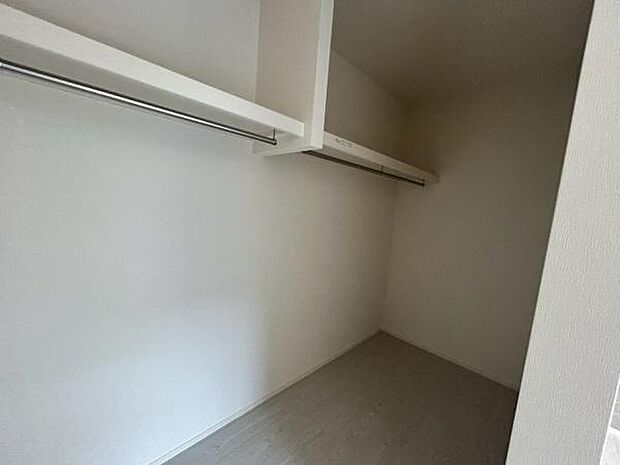 大容量のウォークインクローゼット！