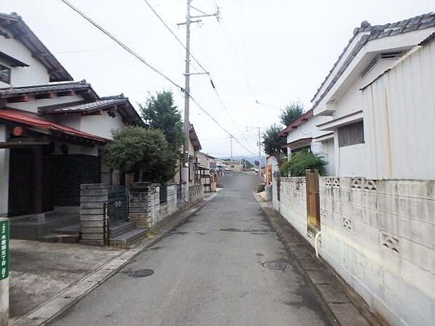 車通りも少ない前面道路！