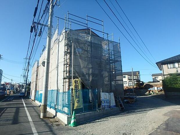 車通りも少ない前面道路!