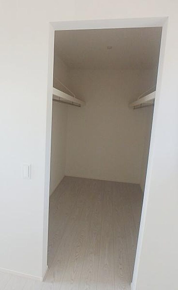 大容量のウォークインクローゼット!