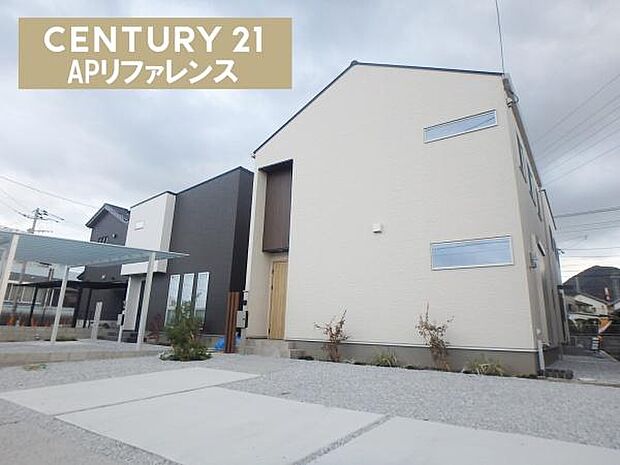 4LDK！駐車場3台以上！