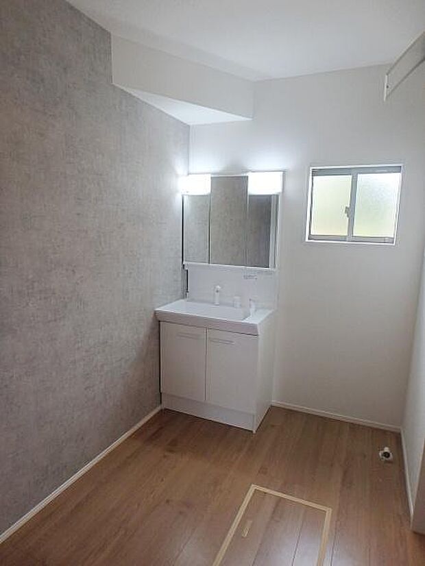 慌ただしい朝にもゆとりの洗面台