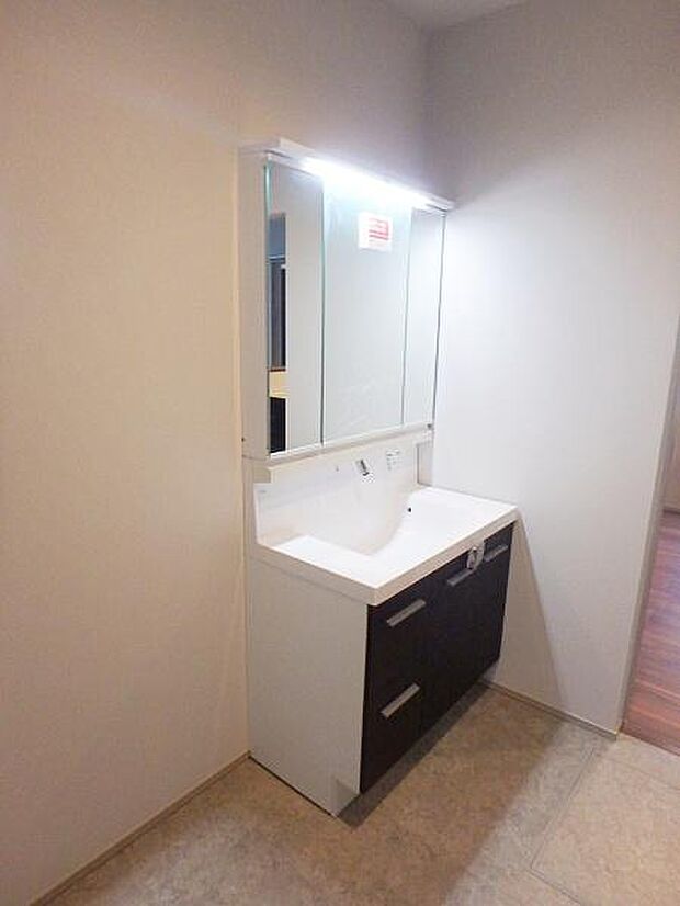 慌ただしい朝にもゆとりの洗面台