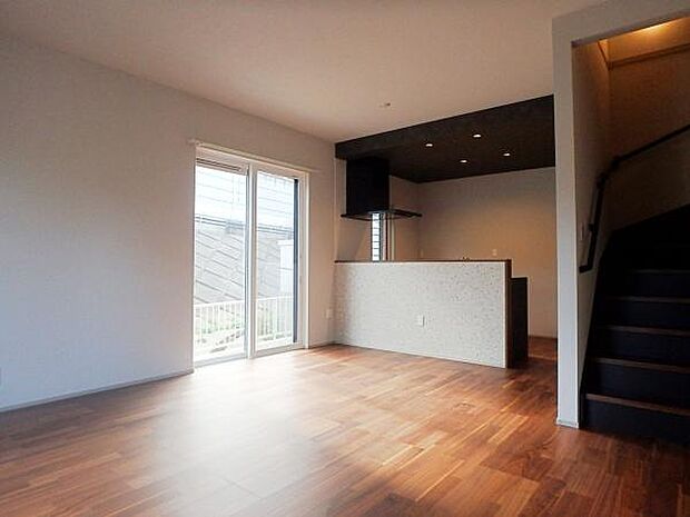 リビングを中心とした家族団らんのLDK