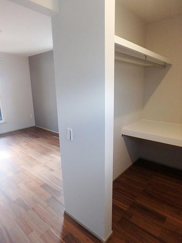 大容量のウォークインクローゼット!