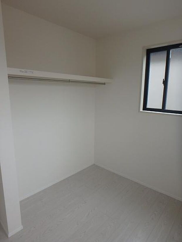大容量のウォークインクローゼット！