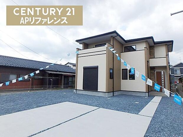 駐車場3台以上可能！