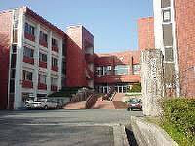 飯塚市立穂波西中学校まで640m