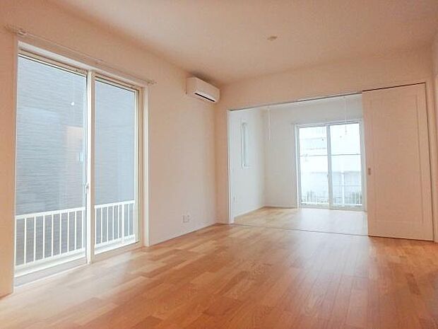 リビングを中心とした家族団らんのLDK