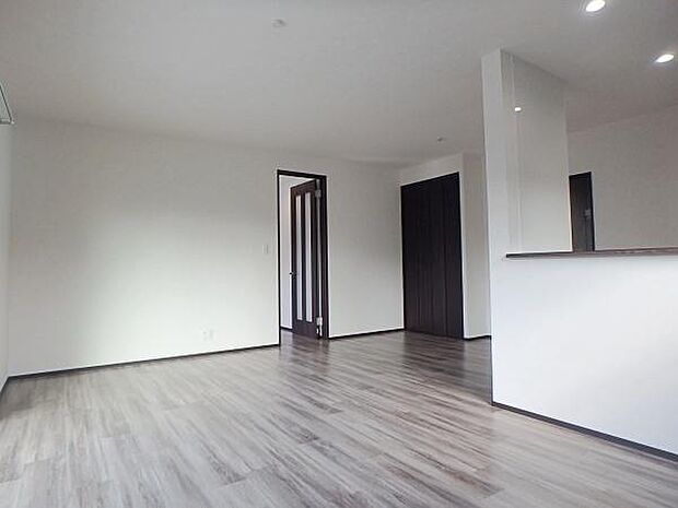 リビングを中心とした家族団らんのLDK