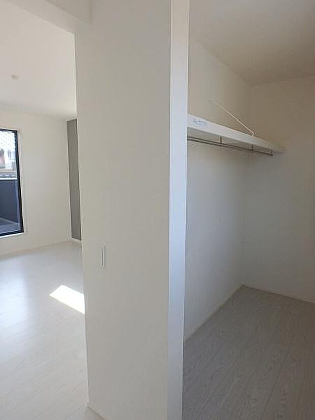 大容量のウォークインクローゼット!