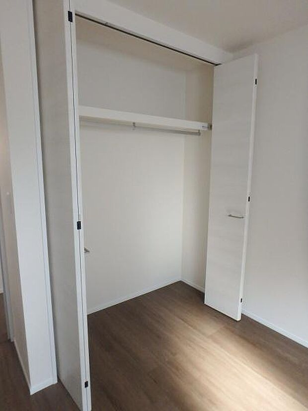 収納があるので部屋を広く使えます！