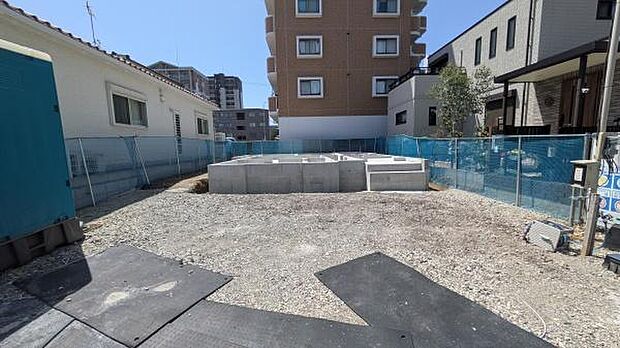 現在建築中です!