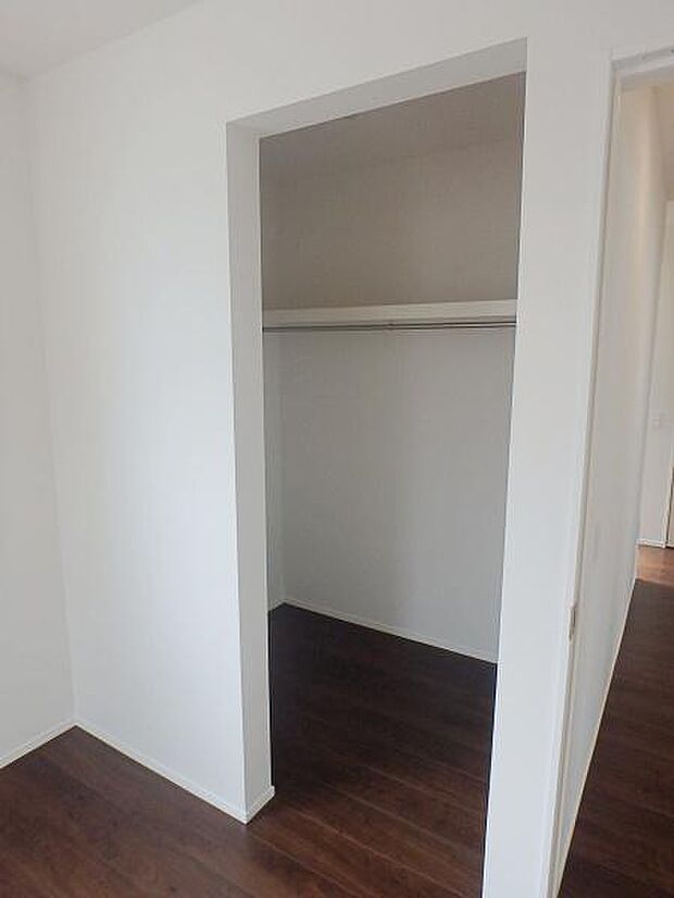 収納があるので部屋を広く使えます！