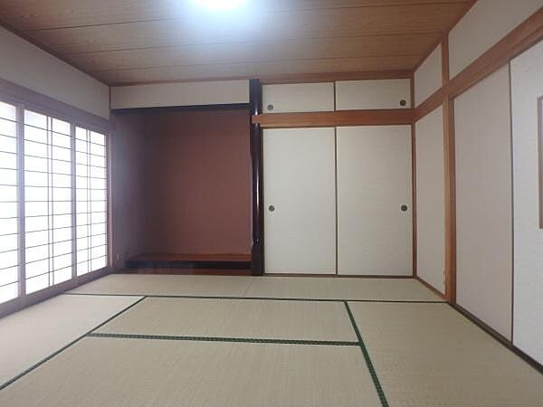 落ち着ける和室・来客時の客間としても！