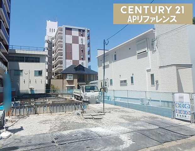 現在建築中です!
