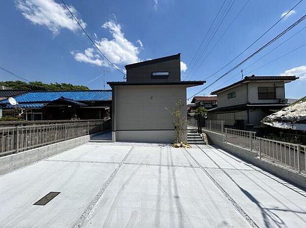 駐車場3台!