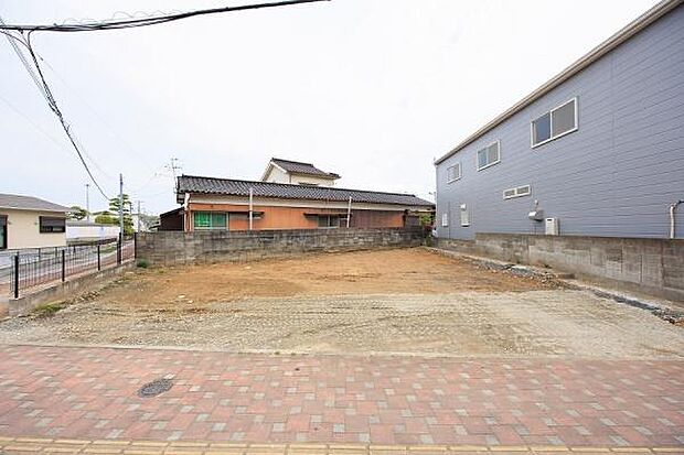 現在建築中です！