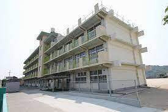 北九州市立千代小学校まで1293m