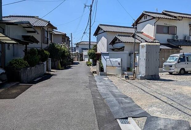 車通りも少ない前面道路！