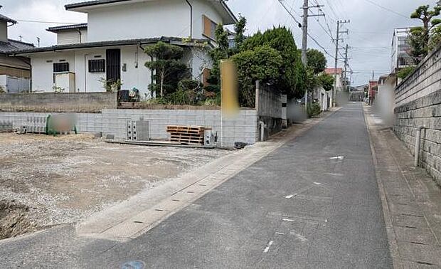 車通りも少ない前面道路！