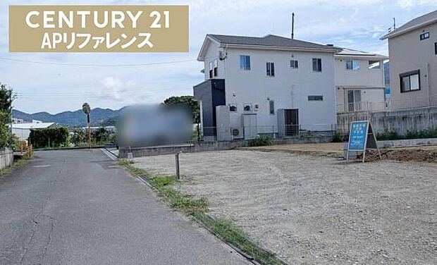 車通りも少ない前面道路!