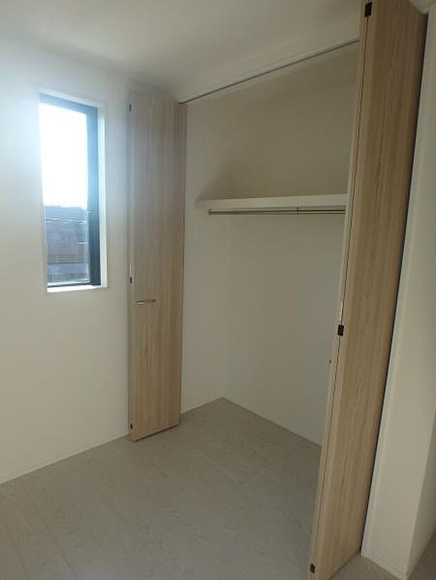 収納があるので部屋を広く使えます！