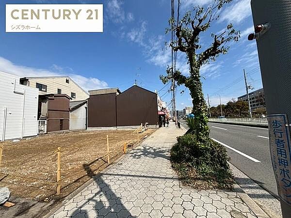 外観：327002229966