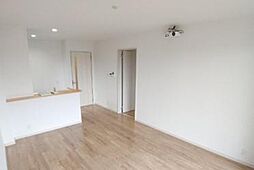 otto 3 1 2LDKのリビング/ダイニング