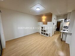 PLAISIR花 102 1階ワンルームのリビング/ダイニング