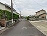 その他：前面道路は見通しが良く車の出し入れがしやすい環境です。周囲は落ち着いた住宅街で整然とした街並みが広がっています。道路幅も確保されており歩行や自転車の利用も安心です。