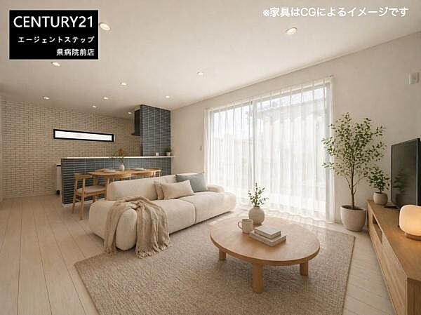 明るい陽射しが差し込む開放感のあるリビングです。壁のアクセントカラーが室内を引き締めています。大きな窓から自然光がたっぷり入ります。床の色合いが空間を広く見せてくれます。