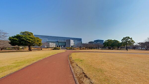 宮崎県総合文化公園まで811m