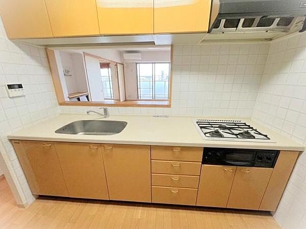 AIによる家具の削除加工済み。現況優先。