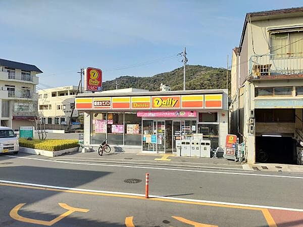 デイリーヤマザキJR曽根駅北店まで1500m