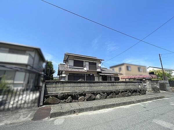 南道路に面し陽当り良好♪