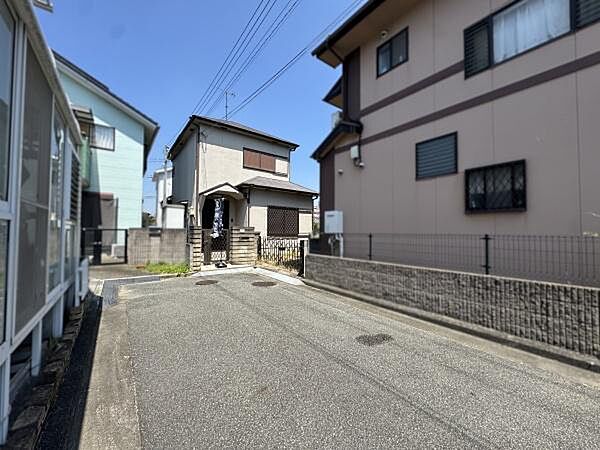 買い物施設が充実の便利な住環境♪